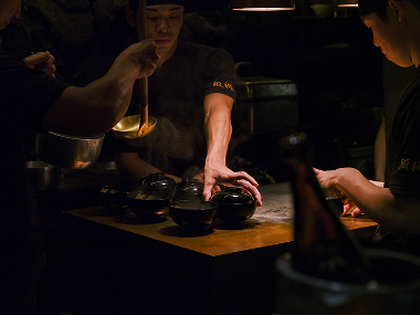 料理人の手元